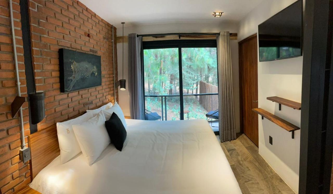 Hotel Oxu Solo Adultos Valle de Bravo Esterno foto