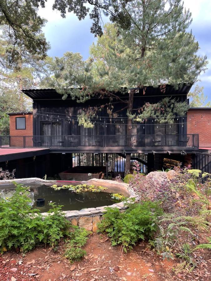 Hotel Oxu Solo Adultos Valle de Bravo Esterno foto